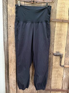 Lululemon Jogger Womens 8 Black Full Length Jogger Active Casual Pants Pockets